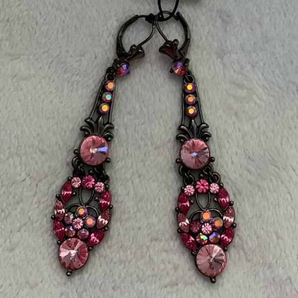 NWT Express Pink Crystal Chandelier Earrings - Picture 2 of 2